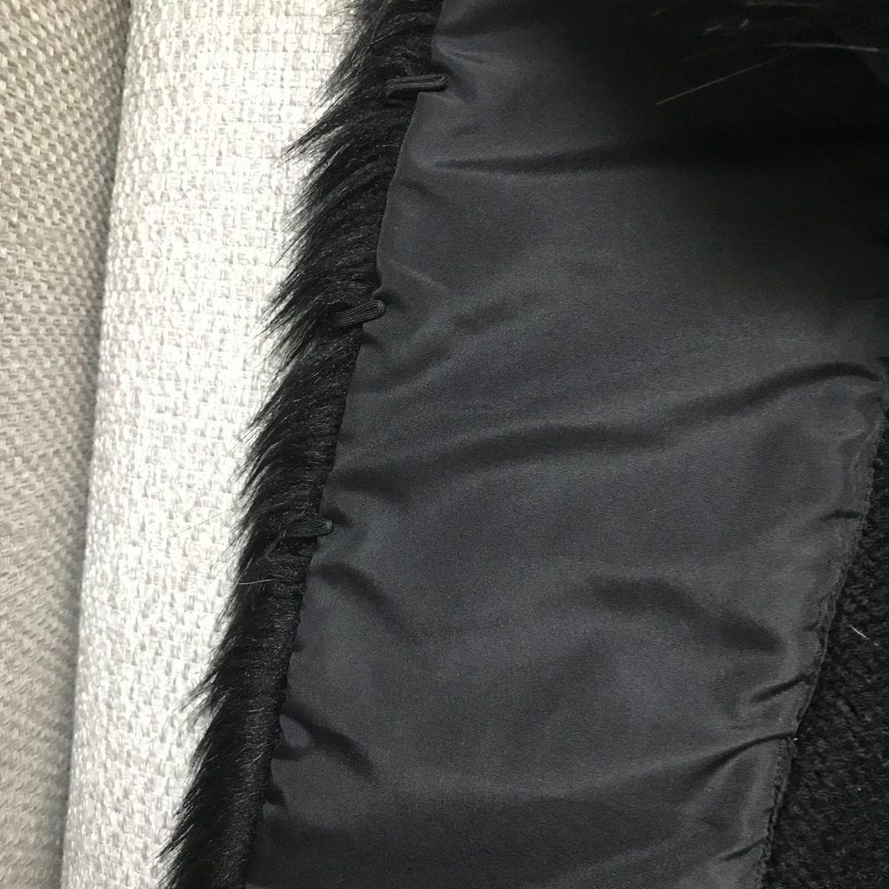 Sold Dolce Cabo Faux Fur Vest Black Knit XS - Picture 7 of 9